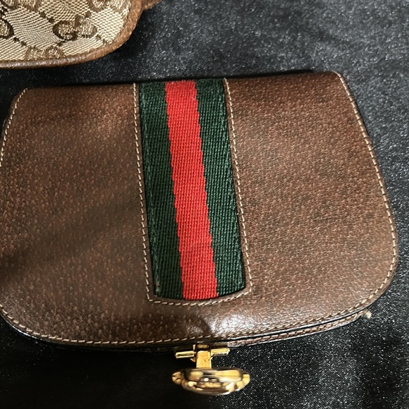 Gucci RARE Vintage Messenger Bag W/ Wallet Bundle. 
EUC No CALL OUTS! Beautiful! - Picture 15 of 16